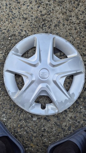 Enjoliveur ford fiesta - ford,