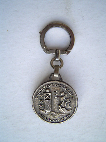 Porte cles augis ancien - augis,