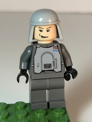 Lego general veers minifigure - lego,