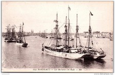 33 BORDEAUX -- les morutiers en rade