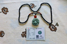 SUPERBE PENDENTIF en JADE