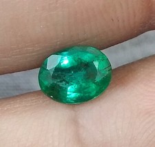 Émeraude de Zambie vert vif