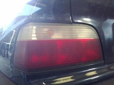 Feu arriere principal gauche