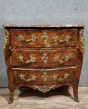 Commode galbée Style Louis XV en marquéterie vers 1850