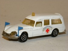 VINTAGE JOUET MINIATURE MAJORETTE SERIE 200 VOITURE DS 21 AMBULANCE N°206 1/65