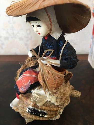 Poupée japonaise ancienne