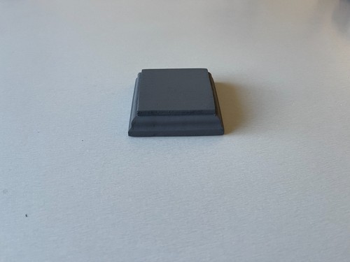 Socle bois peint - en, gris