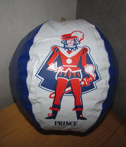 Ballon gonflable bleu biscuits