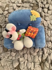 belle peluche vintage diddl sur son canape