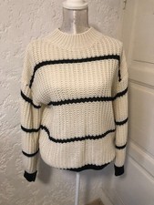 Pull crème rayé noir taille 40/42 peu porté très bon état