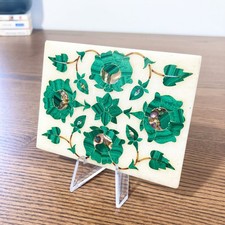 Plaque en marbre incrustée Inde – Malachite & nacre – Artisanat d’Agra 1940