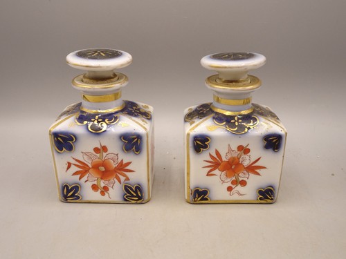 Paire flacons parfum en - de,