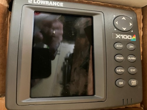 Lowrance 100c fishfinder - lowrance,