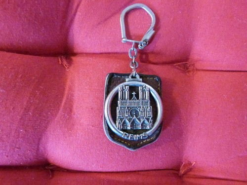 Ancien porte clés ecusson - ancien,