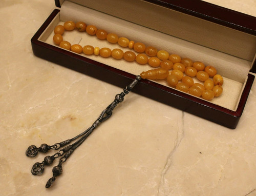 Collier ancien pur ambre jaune