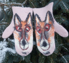 Mitaines roses feutrées pour