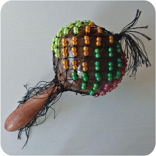 Hochet shaker maracas bois - maracas,