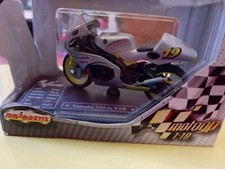 moto YAMAHA 250cc YZR MAISTO