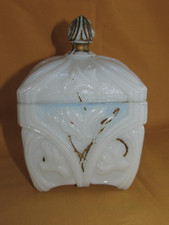 Sucrier ancien opaline blanche