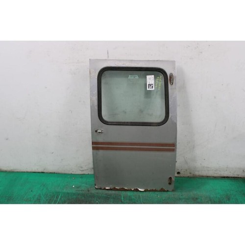 Porte battante arriere - porte,