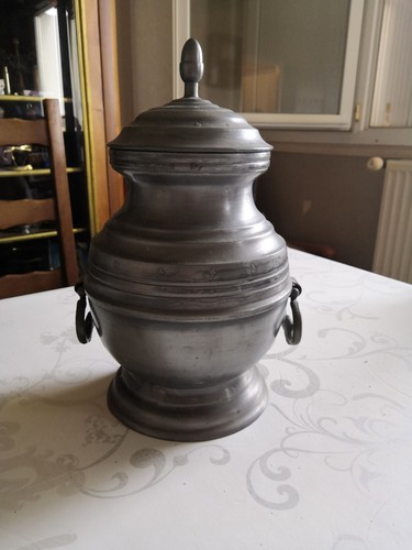 Ancienne soupière - , en