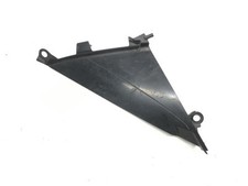 Cache interieur carenage droit