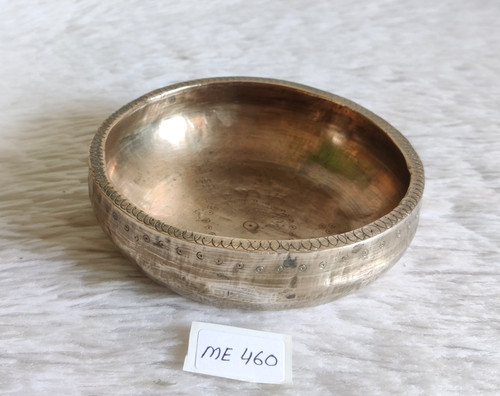 Antique main cloche - antique,