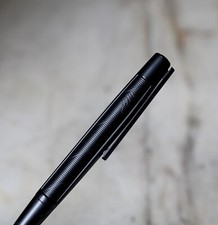 MAGNIFIQUE STYLO BILLE S.T