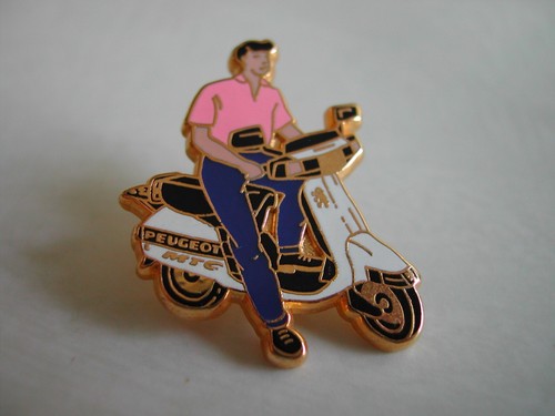 Pin moto scooter blanc - moto,