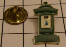 COLONNE MORRIS ADVERTISING EDIFICE vintage pin badge
