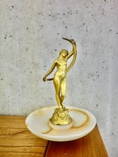 Statuette en bronze doré sur