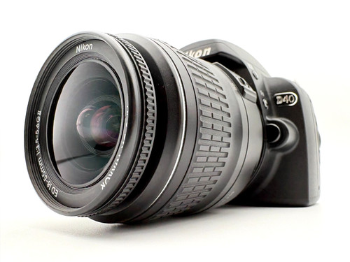 Near mint nikon d40 - nikon,