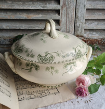 ANCIENNE SOUPIERE TERRE DE FER