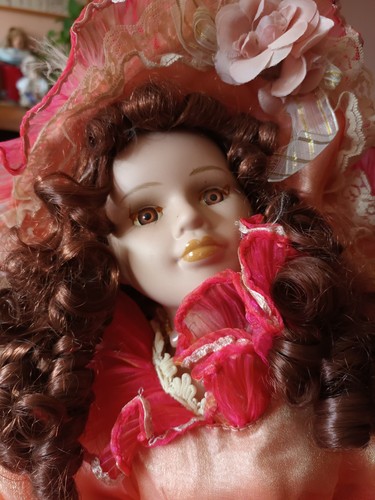 Poupee porcelaine 65cm robe - poupee, -65cm