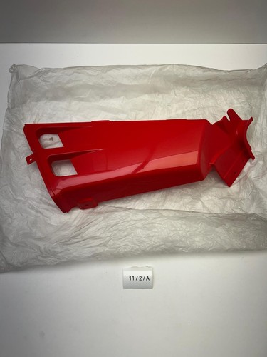 Carénage latéral droit rouge