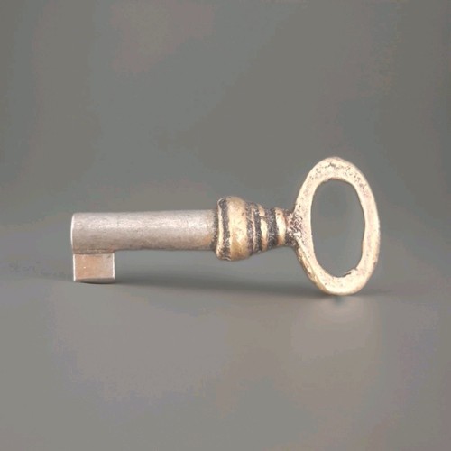 Petite clé pour serrure - petite,