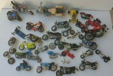 Lot de moto jouet ancien en