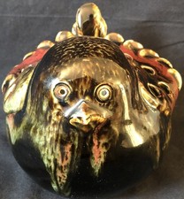 VIREBENT. OISEAU PIQUE FLEURS BRUN ET ROUGE SANG DE BOEUF 