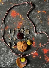 NEUF COLLIER CORDON PENDENTIFS