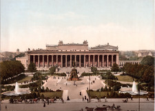 Deutschland, Berlin. Museum und Lustgarten mit Denkmal Friedrich Wilhelm III. vi