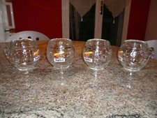 LOT DE 4 VERRES A BIERE