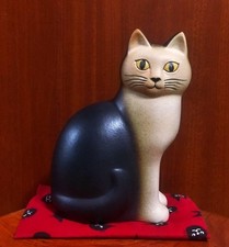 Grande figurine en porcelaine