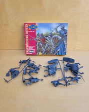 Soldats REVELL 1/35 CHEVALIERS FRANCAIS  - GUERRE DE 100 ANS