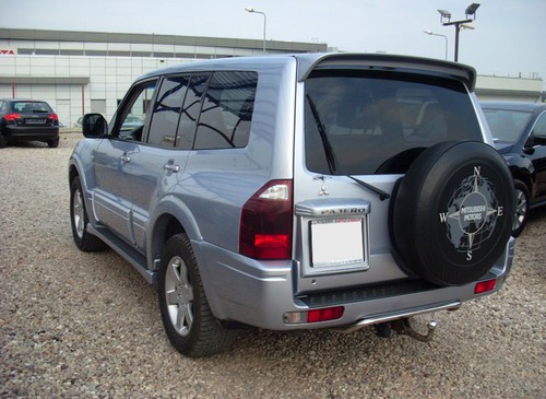 Mitsubishi pajero aileron - mitsubishi,