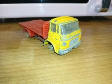 Dinky toys 588 Berliet GAK Plateau Brasseur Made in France Meccano