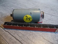 75/JOUEF MOTEUR TYPE SAUCISSON 12 VOLTS   POUR LOCOMOTIVE