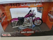 2013 Harley-Davidson XL 1200V Seventy-Two Violeta 1:18 Maisto 18864
