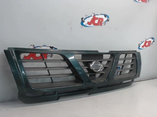 Calandre nissan terrano - nissan,