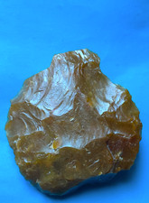 Biface moustérien pédonculé