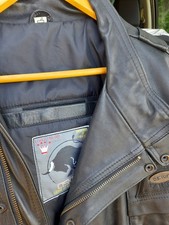 Blouson moto cuir – homme ou